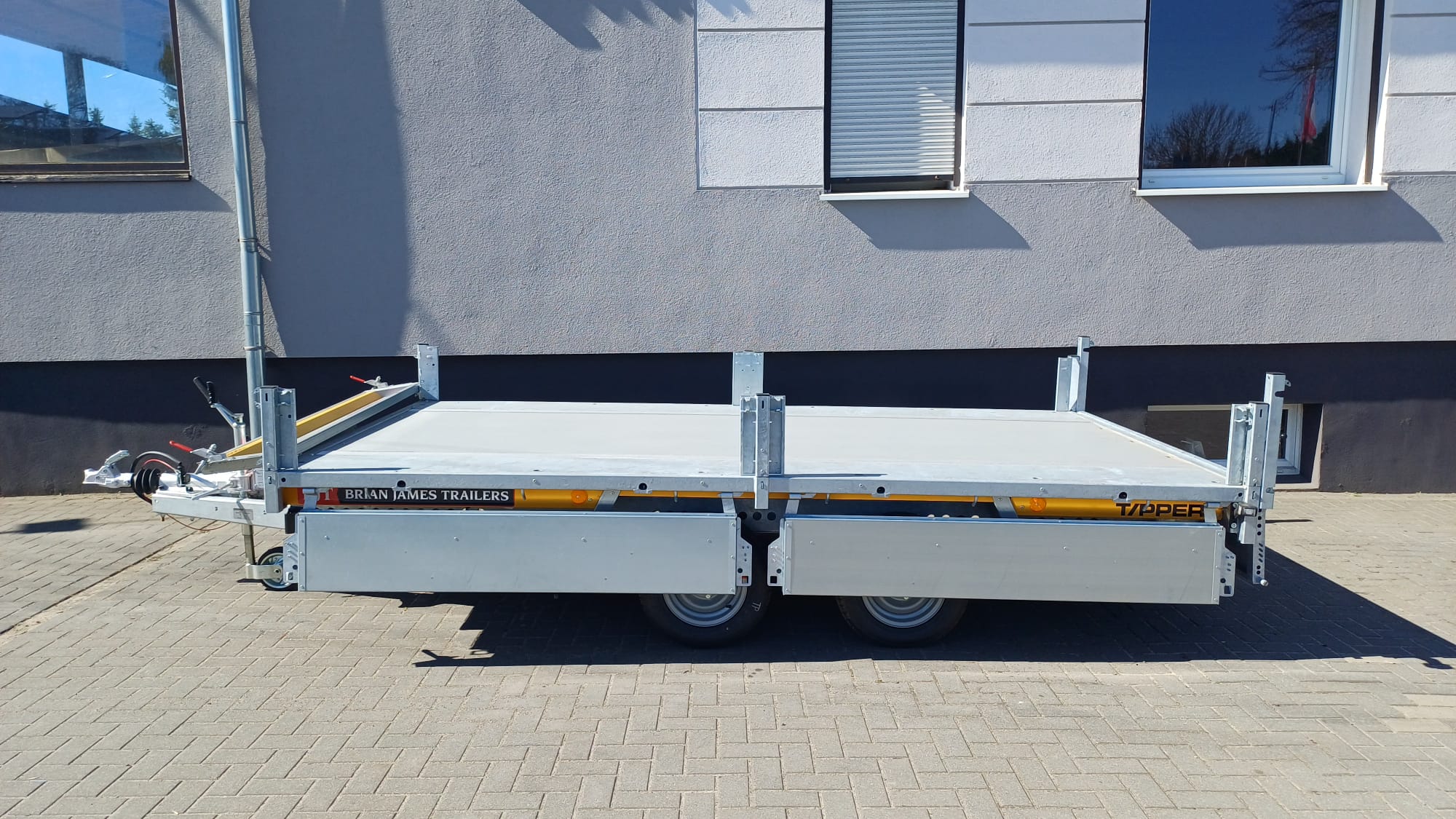 Przyczepa wywrotka Brian James Trailers Tipper-3,6 x 2,0 m, DMC 3500 – najniższa cena z ostatnich 30 dni.