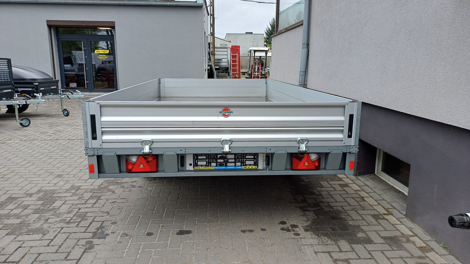 Przyczepa Platforma STEMA 4 x 2m DMC 2700 + BURTY