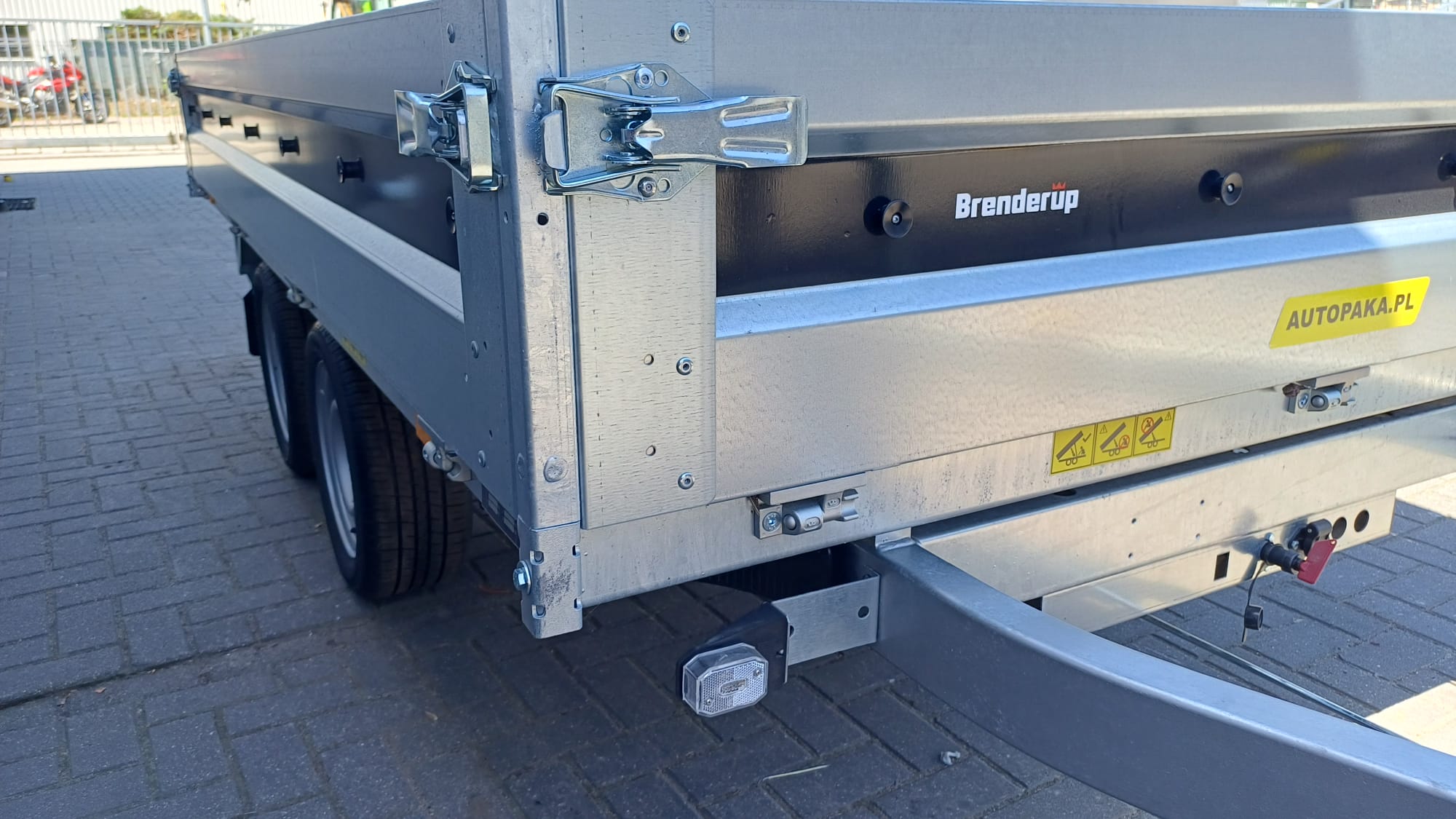 Wywrotka BRENDERUP BT4310STB2700 1-STRONA, 308x168x35 CM, DMC 2700KG