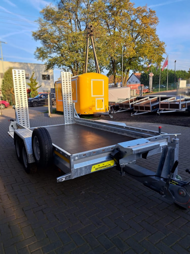 Przyczepa WARK KHD do minikoparki koparki regulowany dyszel DMC 3500