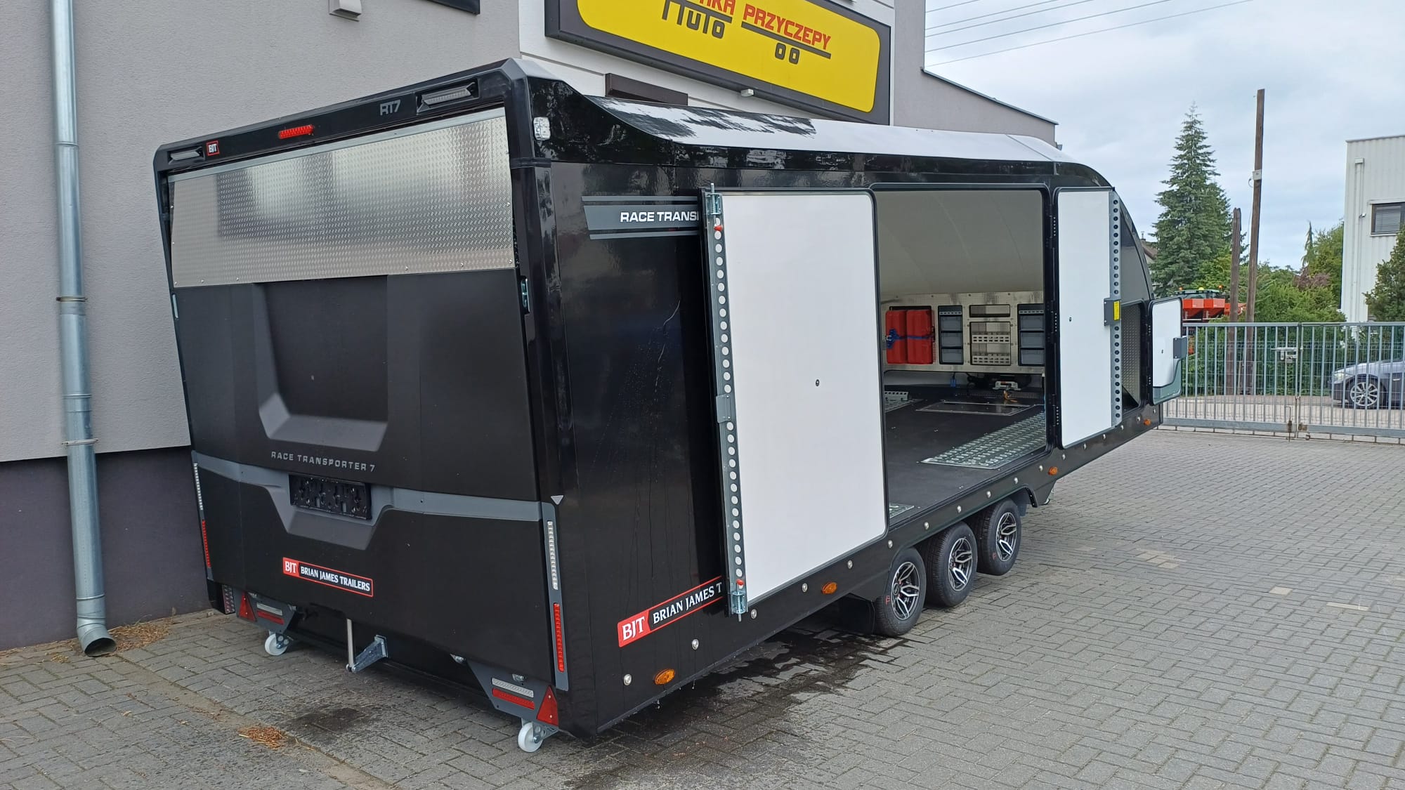 Brian James Trailers RACE TRANSPORTER 7, Do samochodów sportowych i zabytkowych, DMC 3500 KG (Kopia)