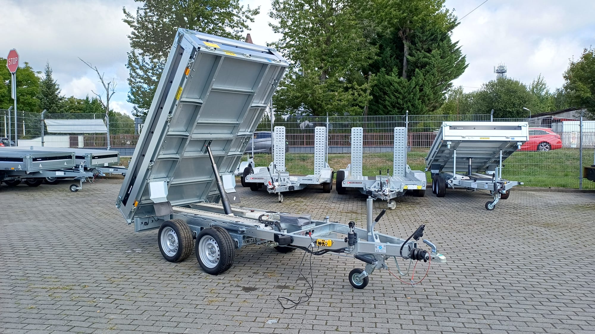 Wywrotka BRENDERUP BT4260STB2700 1-STRONA, 258x143x35 CM, DMC 2700KG (081467)