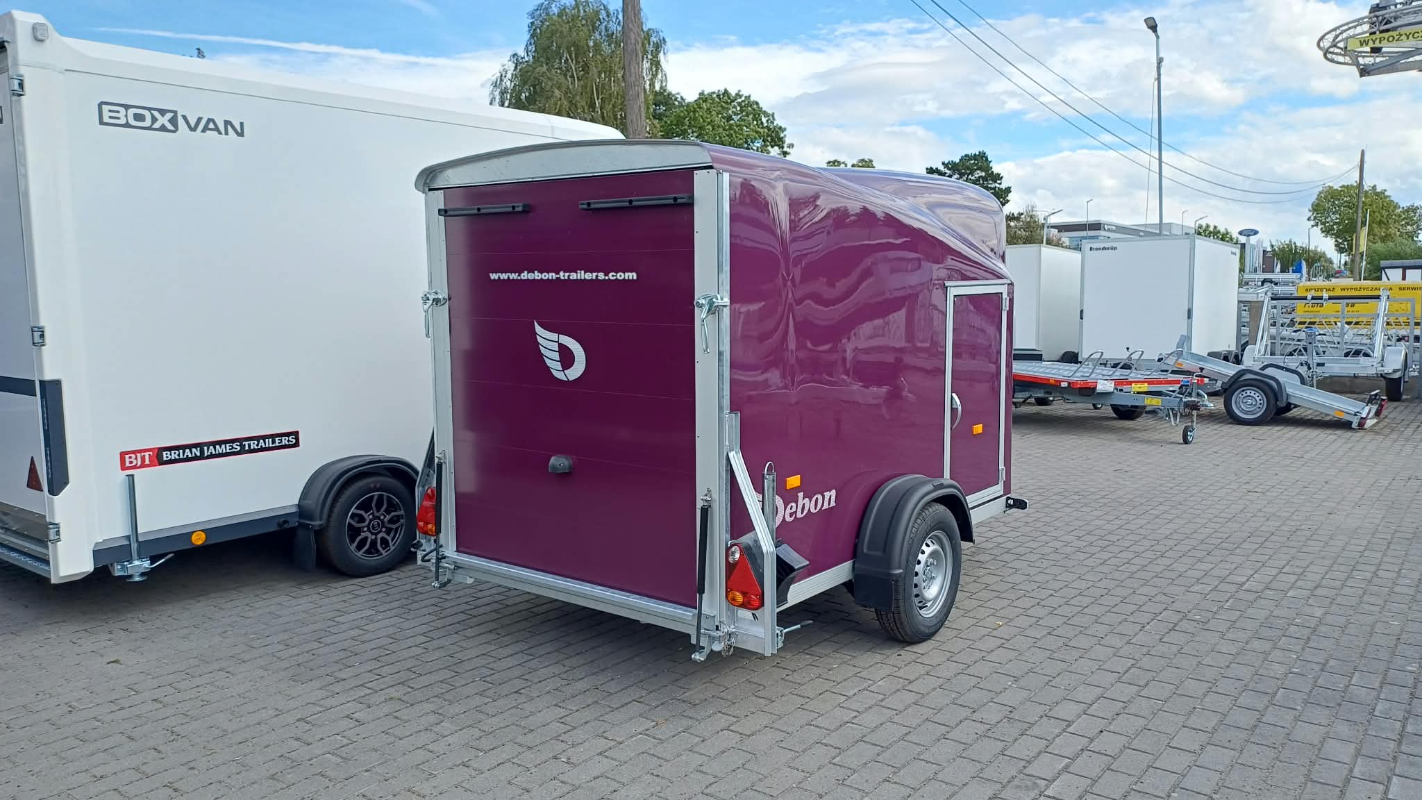 Przyczepa DEBON CARGO FURGON 1300, 300x150x170CM, DMC 750 -1300 KG czarna (Kopia)