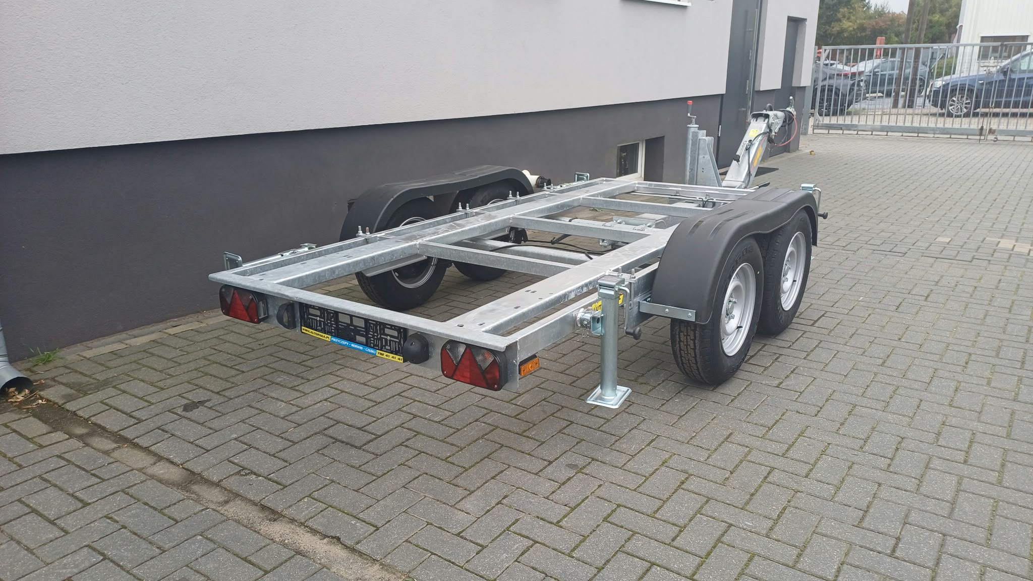 Przyczepa do agregatu WARK z regulowanym dyszlem, 320×144 CM, DMC 3500kg