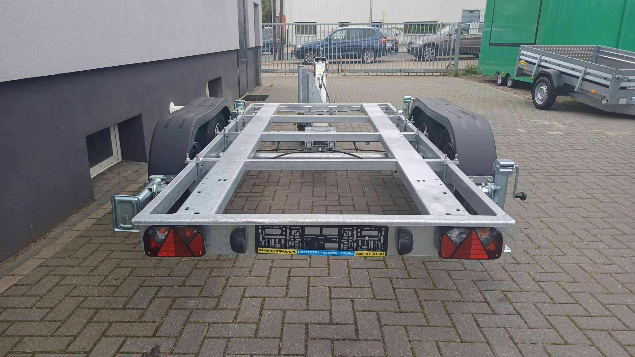 Przyczepa do agregatu WARK z regulowanym dyszlem, 320×144 CM, DMC 3500kg