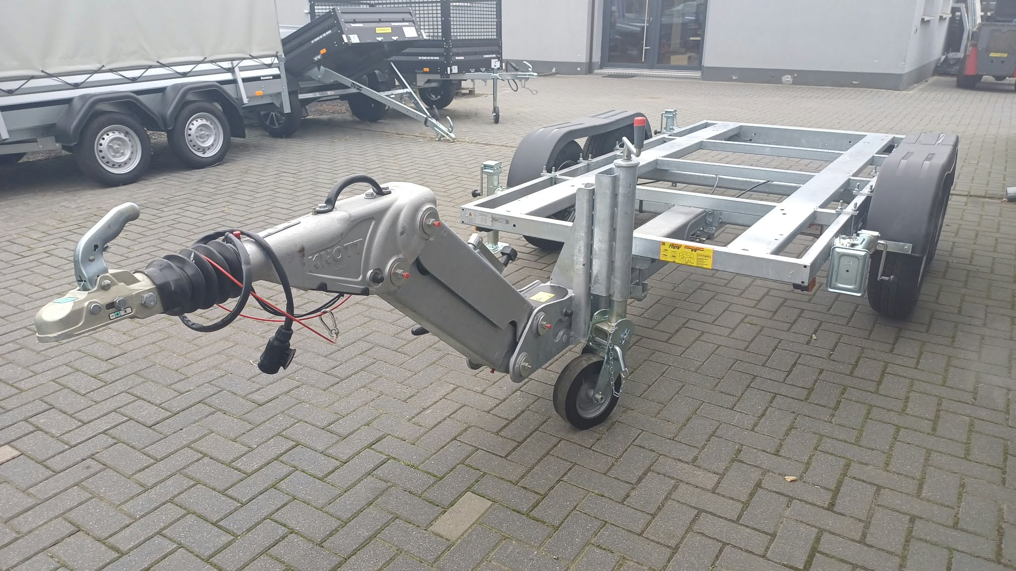 Przyczepa do agregatu WARK z regulowanym dyszlem, 320×144 CM, DMC 3500kg